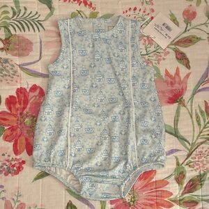 NWT Lila and Hayes Sandcastle Bubble